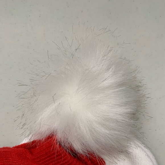 NEW Girls Penguin Knit Toque Hat & Glove Set - Picture 3 of 4